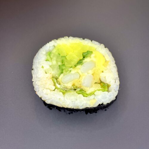 Ika ( sałata, spicy majo, por, ogórek, oshinko, kalmary w tempurze)